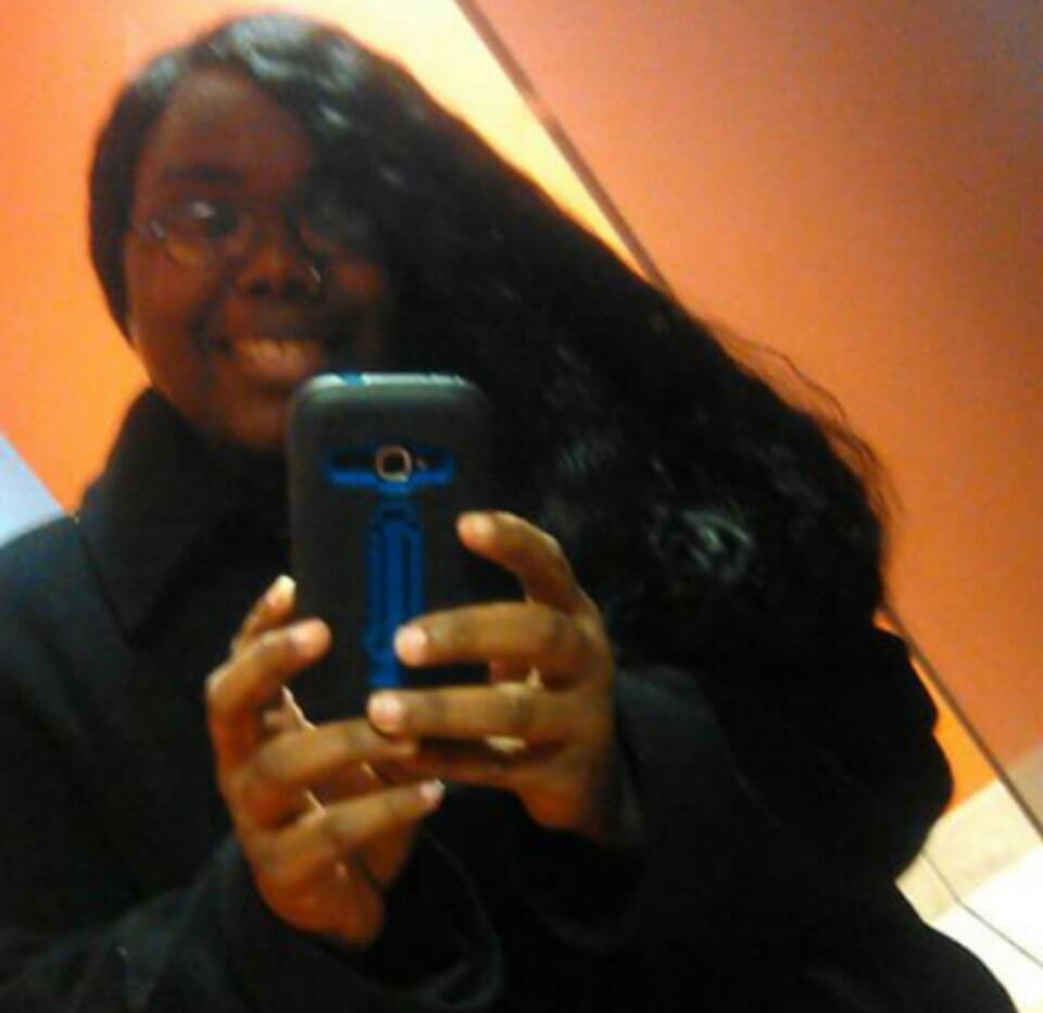 JusCallMe_Quena's profile picture. Daughter of a {KING} 
#LeoTypeIshh #DarkSkinChick
follow me on ig {HerShe_Chocolate}
{Don't judge what you don't understand}