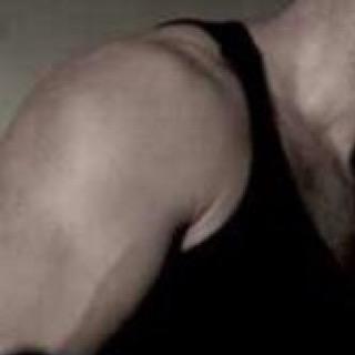 Iiitaly's profile picture. مفكر وضائع ,ربما أكون شخص مجنون وعقلته الحياة أو قد أكون عاقلاً وجننته الحياة حــــي اللـــه مـــن درعـــم و طــــق.       kik:mooooh1