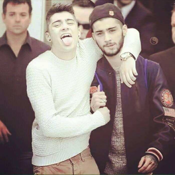 Believe with your eyes,not with your ears.                               DIRECTIONERღ∞♥|Zayn♡