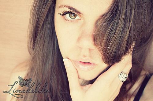 ronlareinabaez's profile picture. Los vavientes viven en los tementerios.