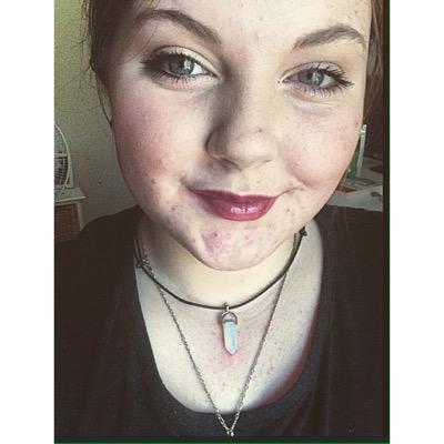 Dylan O'brien Lover. One Direction Lover. Youtube lover. A massive Harry Potter and Lord of the Ring's Fan! http://t.co/bvLAXfuEc4