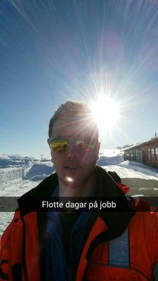 adjo93's profile picture. 22, Norway, Lofthus