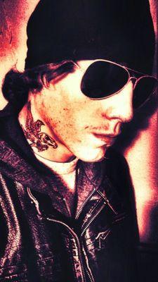 i can be an amazing lover a wonderful friend or just another stranger take your pick