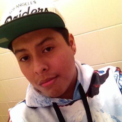 Bryan A.K.A TACOWONDER
kik:slimjimmoo
kik:tacowonder
fb:tacowonder