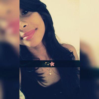 Angii Malik 
Directioner ❤ seja leve e releve