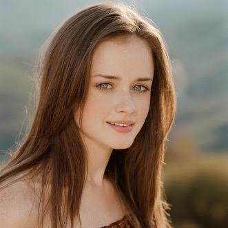 LostBookworm's profile picture. Being a part of the Gilmore Clan used to mean something. Now, I haven't seen my family in years. [AU!Rory] [Crossovers] [18+] [Single]