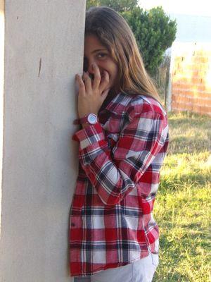 Cuando la vida te presente mil razones para llorar, demuestrale que tienes mil y una razón para reir