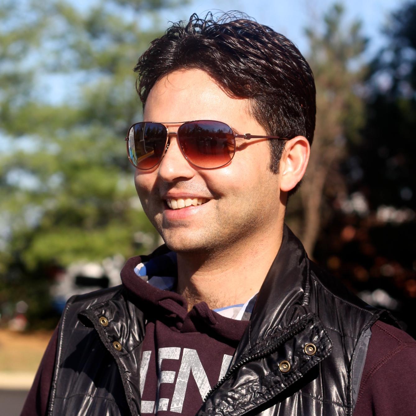 Founder @ https://t.co/jYwDqJm4LX . Serial Entrepreneur, Programmer, Wanted to bring the change by connecting people.