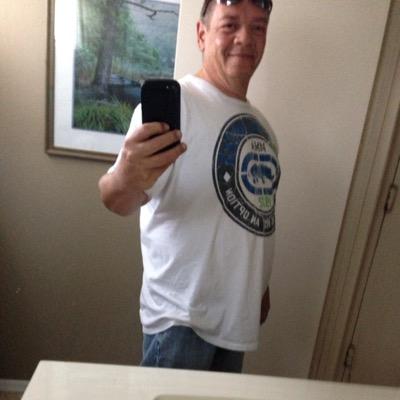 Jeff04422375's profile picture. 