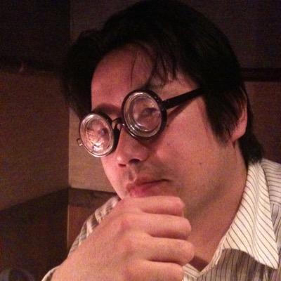 ビールを片手にライヴサポートお手伝いなどするベーシスト。昼間は世を忍ぶ真の姿としてIT屋の企画、ディレクター、PMなど。DreamTheater、SoundHrizon、スプラトゥーン3、PSY•Z、渡辺美里、凛として時雨、林原めぐみ、X、カシオペア、ミシェルガンエレファント、甲斐バンド、各種アニソンなど。