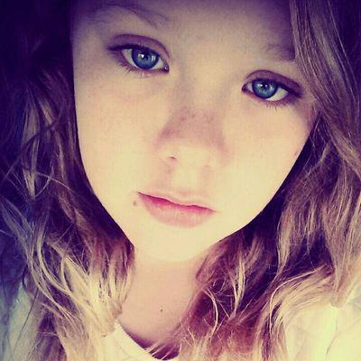 je m'appelle celia 12