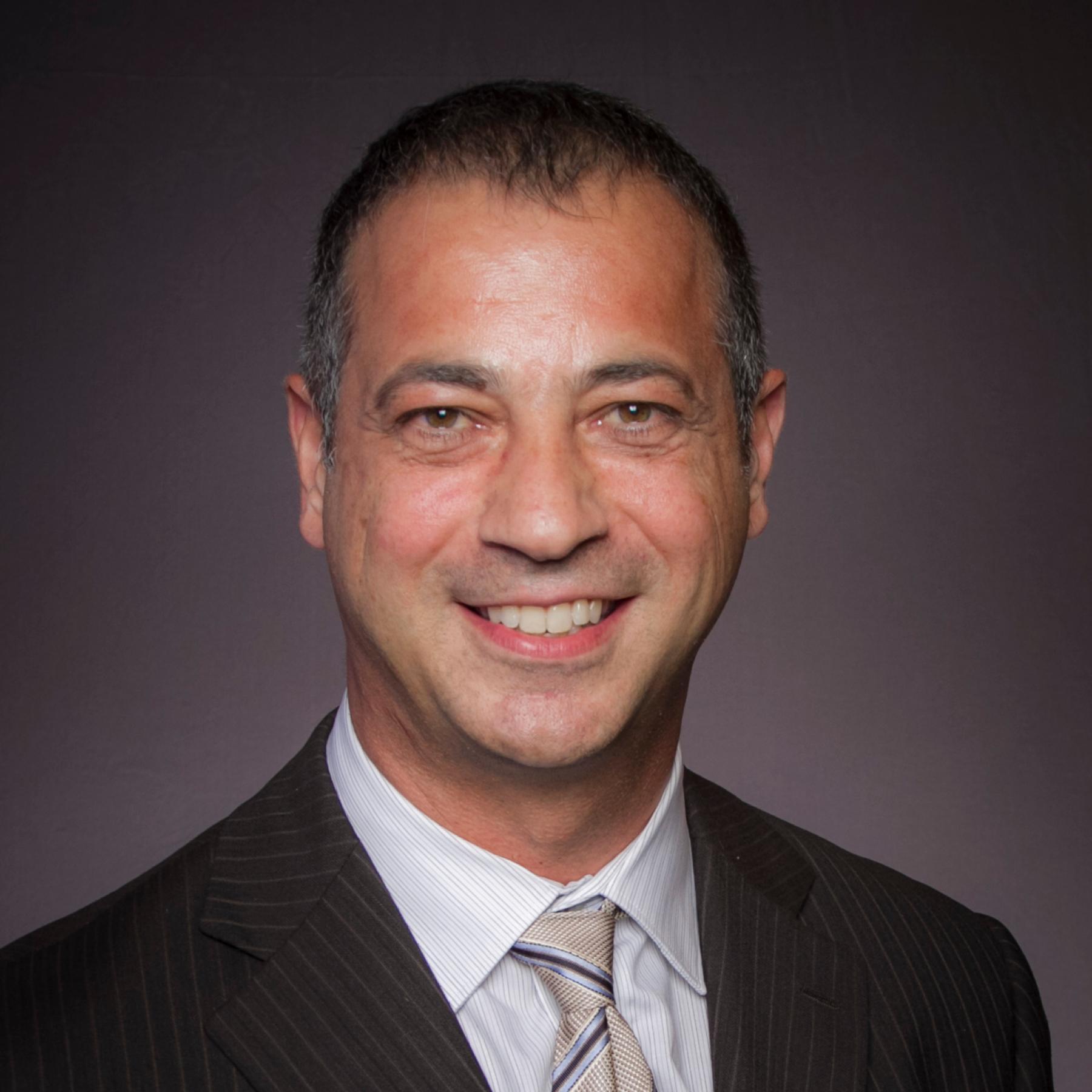 Mario is a unique global Results Expert & Corporate Peak Performance Coach, Leadership Trainer and Business Consultant.
