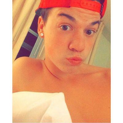 follow my fan page on instagram @taylorcanfiif ~Taylor Caniff. I adore you TAYLORRR:)