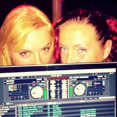 l_manana's profile picture. 