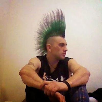 labourer.bomb digity sideways i dnt no Mohawk piercings. Dnt let my image scare u away