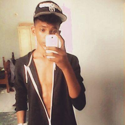 ±‡‡†~~~ Følløw  üp ñüh ~~~†‡‡±
★★~~ Bàßkètbáll is life ~~★★
★~ I STAY TRUE TO MYSELF ~★
★NEVER CHANGE★
★FOR ANYONE★
 ‡‡†~~↑★BE YOURSELF★↑~~†‡‡
