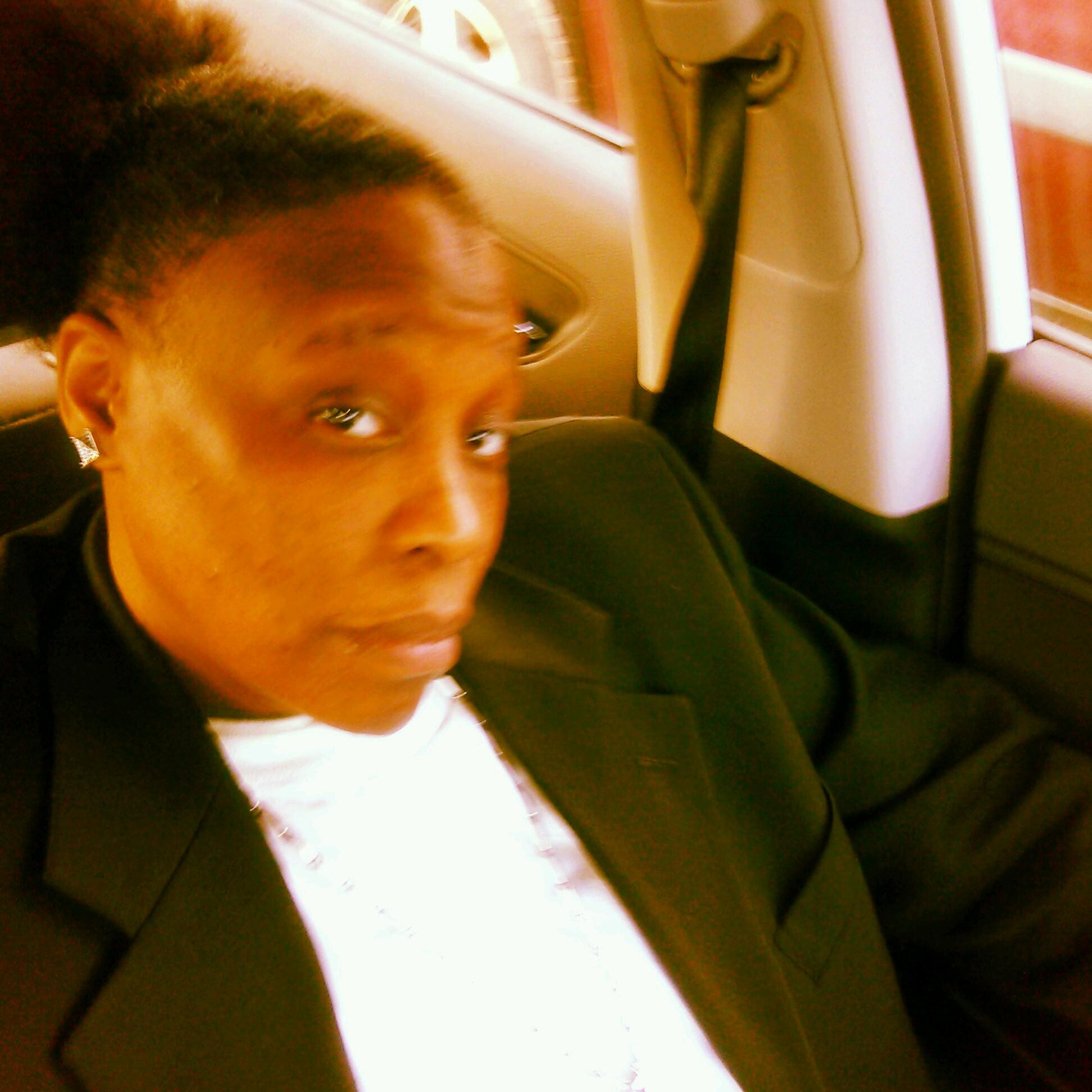 Lboogiebaby's profile picture. I am WO-MAN,strong and confident in all I set out to do! Educated,love my creator,love my blessings a.k.a. my children&wify,writing, love poetry&slamming