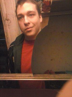Born Feb 22, 1997 and love to have fun. Hit me up.