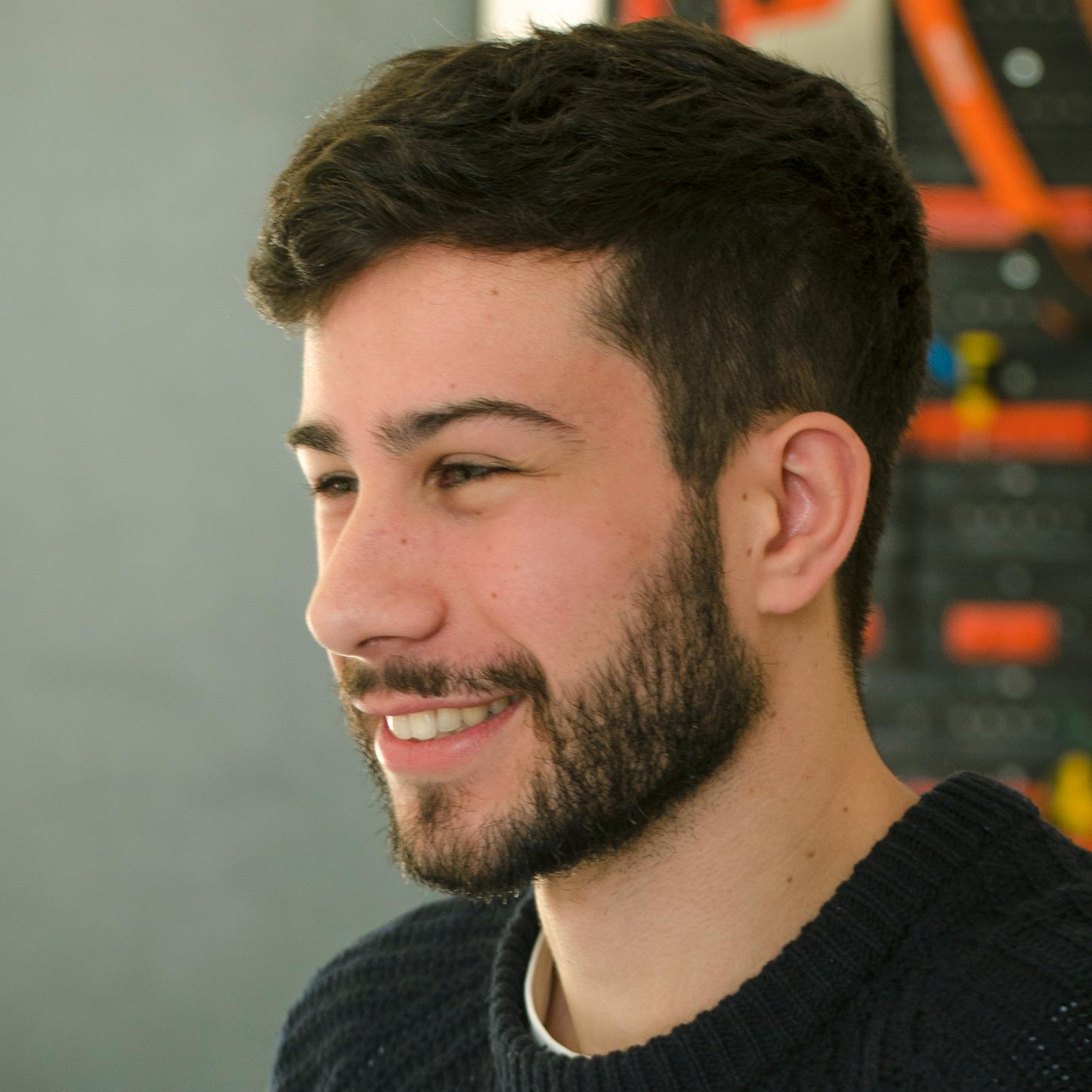 Product designer, tech enthusiast and creator of 3D printed things.
Designer at Those.