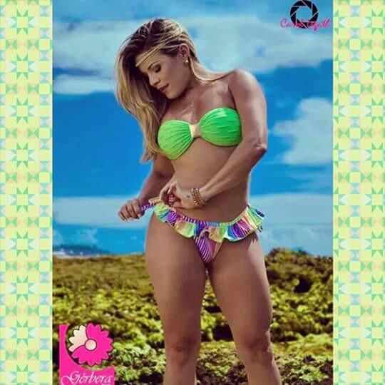 Dançarina, coreógrafa e modelo fotográfica.