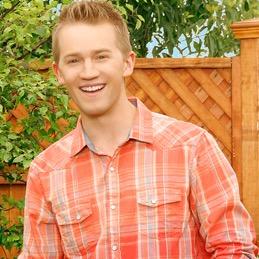 Hey, im PJ Duncan, i have 2 sisters and 2 brothers. But i live away from them so its all good.