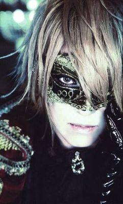 Kamijo's French big fan ! Forever Kamijo ! We are Versailles ! [ENG/FR]  #LoveKamijo #ViveLeRoi #feminist instagram: misskamijo