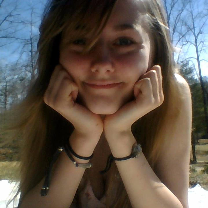 My name is Vana, I love kind people and food!