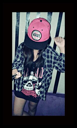 SMPN2TB | Sexydancer | pin 51E55F31