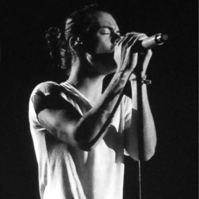 please follow @harryasfck as a follow back for thus account and help him get his account to 11k. thank you so much :) have a great day and keep smiling :)