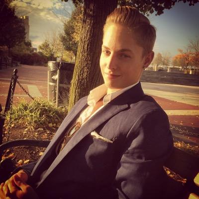 internet sales and social media specialist @kellycardotcom. I am a pursuer of opportunity and a changer of the way we market today.