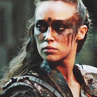 ⠀⠀⠀⠀⠀⠀⠀the 100 & ariana grande ⠀⠀⠀⠀⠀⠀⠀⠀saved acc by @bocastiel