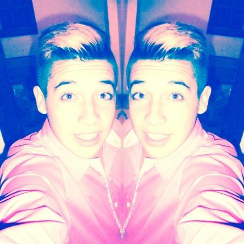 Amo Inventar Poemas Y Canciones :) Amante de las Lasañas :3 Boca Junior :3 Seguime Y Te Sigo :3