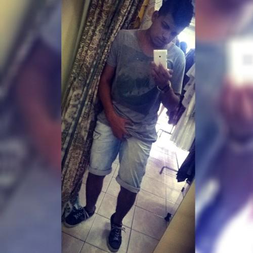 wesleyschneide6's profile picture. 