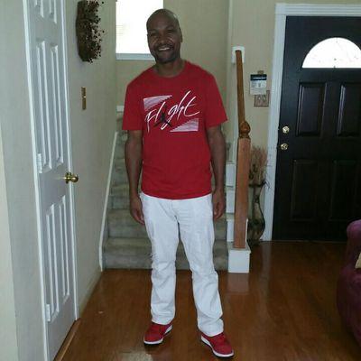 vrnonhughes217's profile picture. 