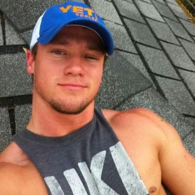 chase_davis28's profile picture. Born in the USA