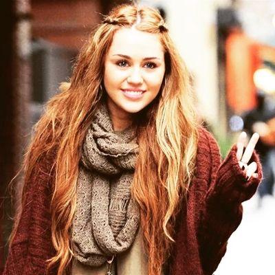 Smiler since 2014  ~Fangirl4Ever~ ✨Every single night and every single day I'mme do ma thang ✨