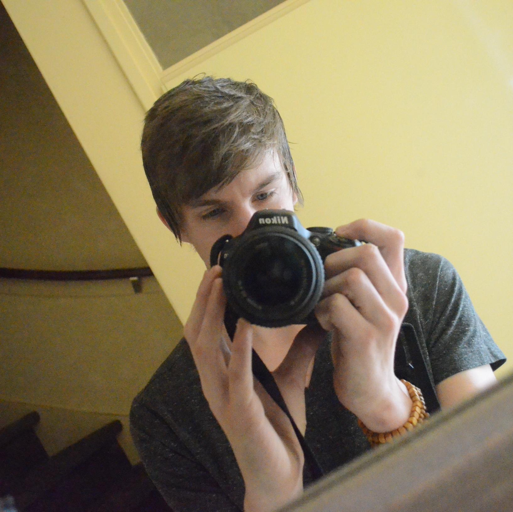 GIONBUNK_'s profile picture. Designer, Houdt van Eten.