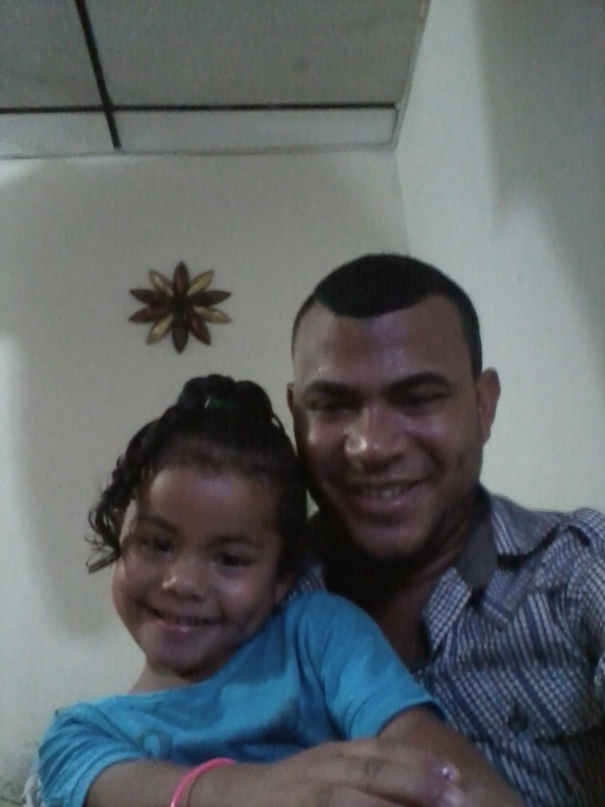 me considero muy afortunado de tener ami hija Elianys ortega