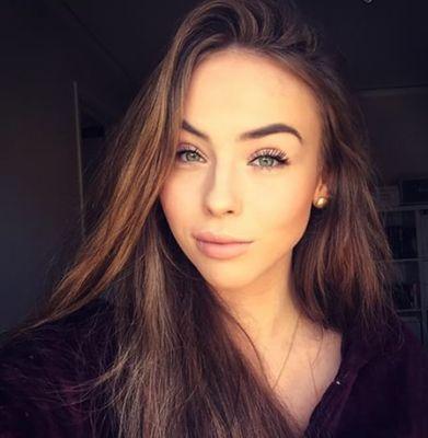 jdis pas que t une pute mais t cuisse s'ouvre plus vite qu'une page google