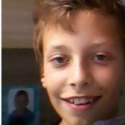 randomlijk's profile picture. 