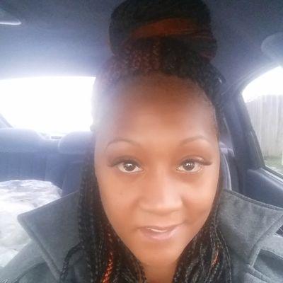 rayofshunshine's profile picture. 