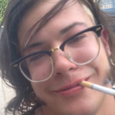 MY NAME IS TRASH AND I HAVE MY OWN NBC TV SHOW. I DON KNOW A LOT ABOUT SCIENCE, OR A LOT OF THINGS, BUT I KNOW THAT I WILL BE BEST FRENS WITH ANYONE. LETS RAGE.