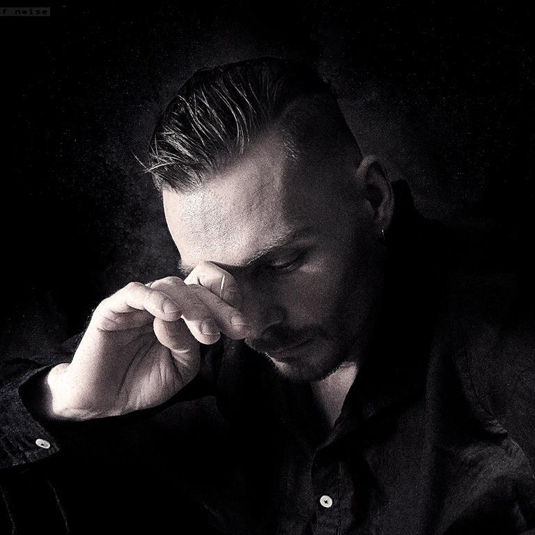 Russian Techno DJ / Producer (Affin,Dynamic Reflection,Synewave,Labrynth and more...) Head of Press To Unlock Records