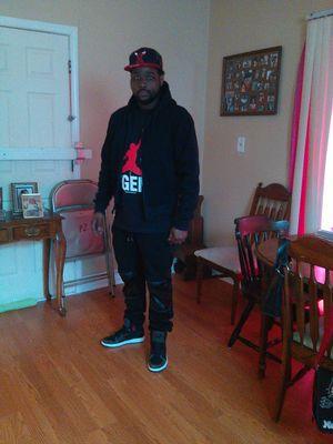 single real and one of the realest love n respect to all those out there getting it .