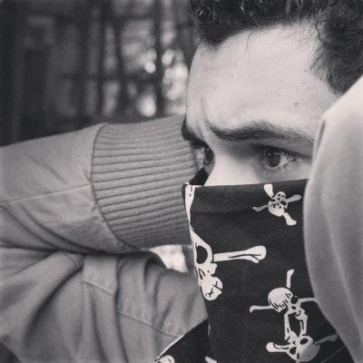 ‏لا تَلغِيْ آلآمَلْ منْ حيَـآتَكْ مهـمآ وآجهــت ... فَـ بدونِه لـنْ تسْتـَمِرٌّ آلحـَيـآة . ツ