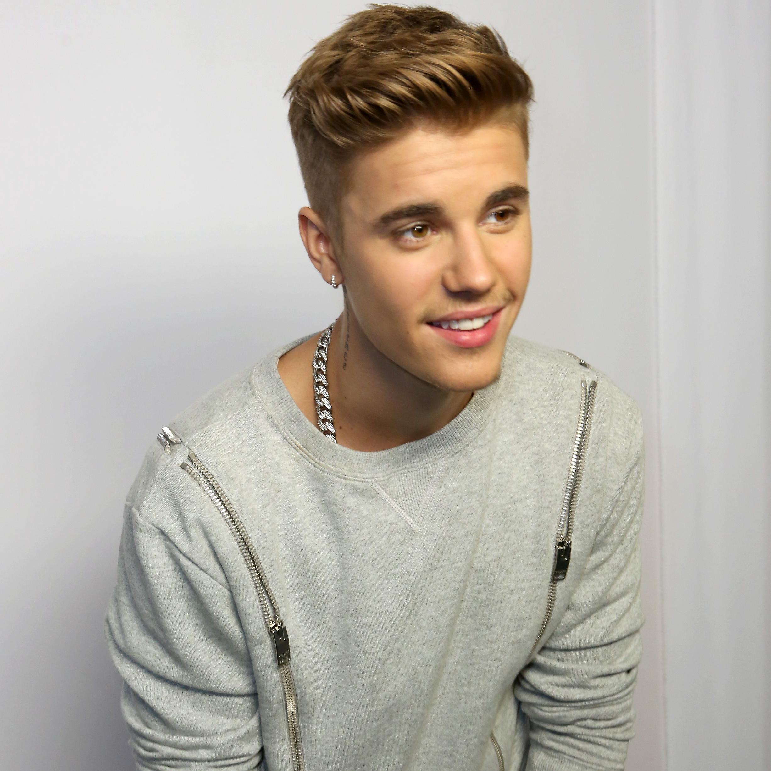 Give back to the world , always believe in your self. #giveback #Believe @justinbieber follow me I'll follow back ♛ Follow me on Instagram I'll follow you back