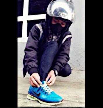 Devil'05-oktober-1996...»there are 2 opinions! some say I handsome, anyone tell me sweet. news is still confusing.    contact person :089678071715«