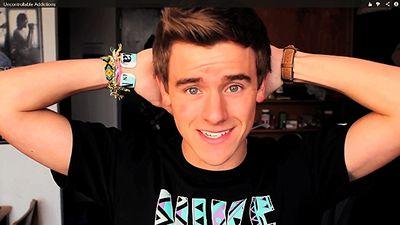 Alex_RdB's profile picture. •Soy un ángel• •¿Arrogante? No lo creo• •Hermano menor de Emma• •Dakota❤•