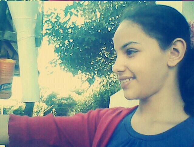 Hola, mi nombre es Sofia Álvarez, tengo 12 años. Me gusta One Direction, MattyBraps, Demi Lovato y el  Chocolate:)