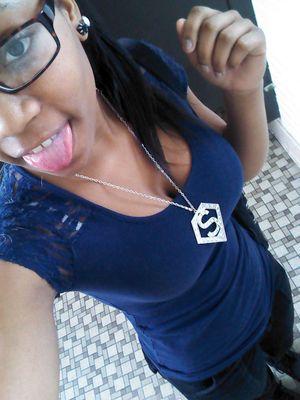 I'm cool ppls and if you wanna get to know me hmu tho♥im a follow backer... so follow me back